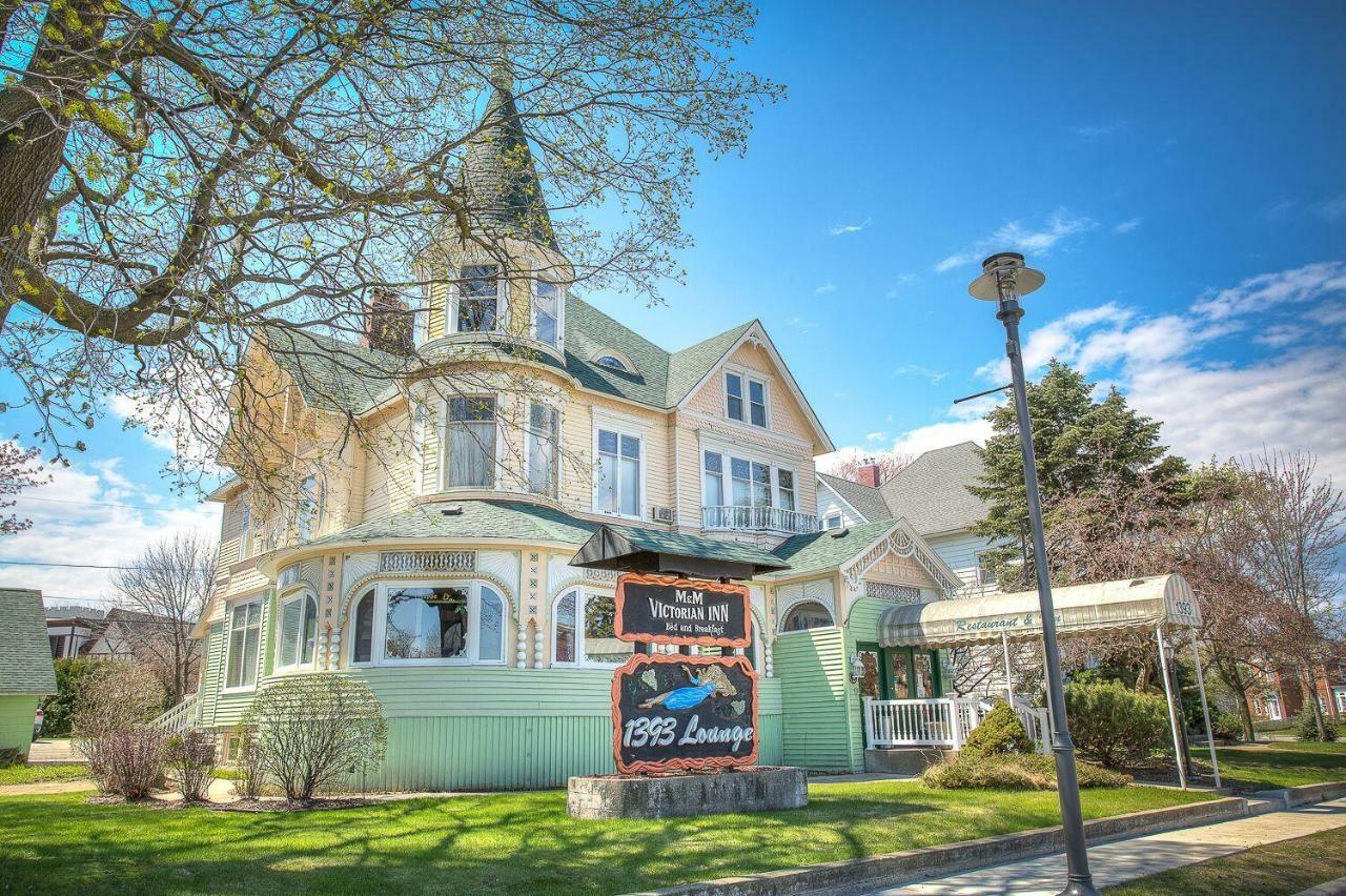 M&M Victorian Bed And Breakfast Marinette Exterior foto